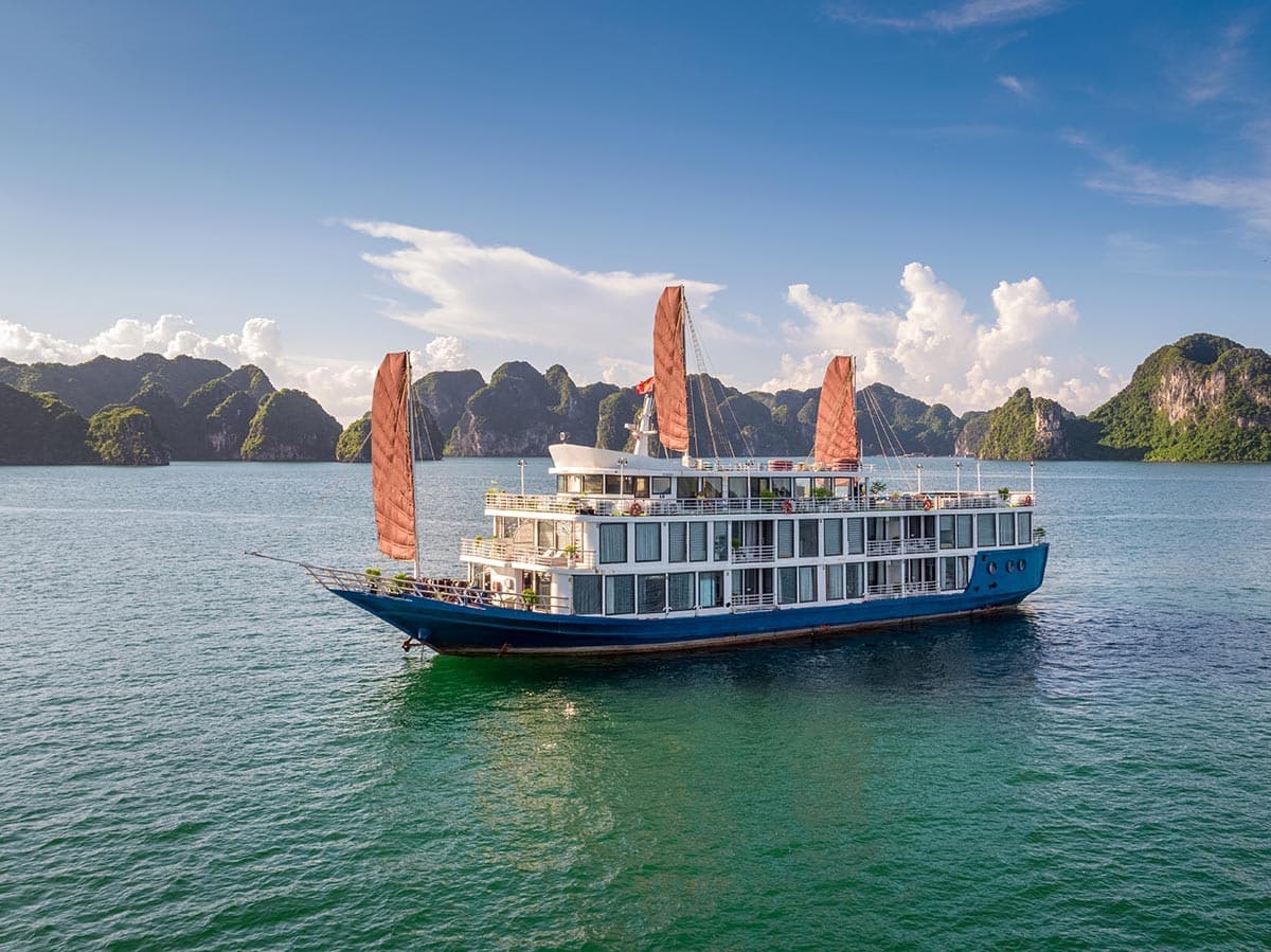 Ha Long Bay